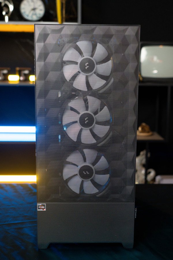 41711.jpg Računar DSCL Ryzen 9 7900X/64GB/M.2 2TB/RTX5080 16GB/1050W - Slika 3