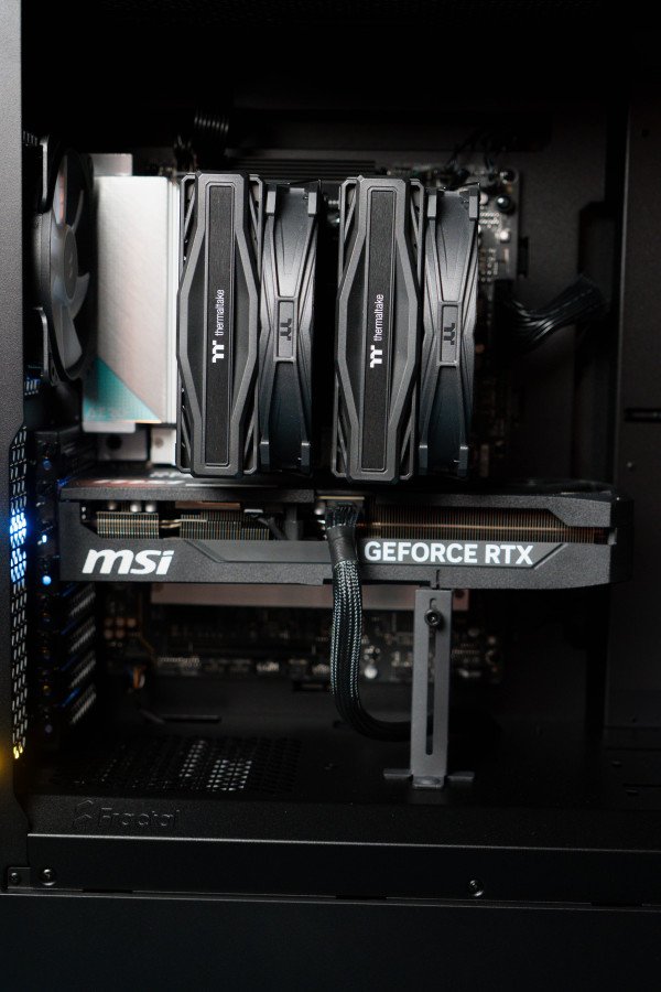 41713.jpg Računar DSCL Ryzen 9 7900X/64GB/M.2 2TB/RTX5080 16GB/1050W - Slika 5